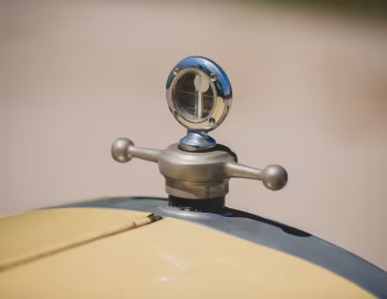 Mascote 1925 Chevrolet Superior Sedan (Series K)
