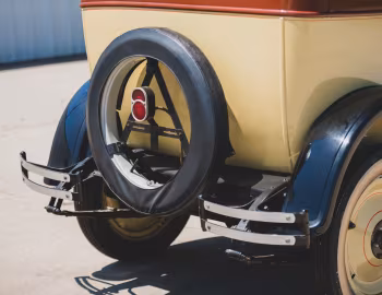 1925 Chevrolet Superior Sedan (Series K)