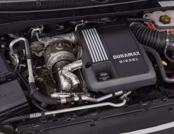 Bajo el capó 2021–24 Chevrolet Tahoe LS Duramax '2020–24