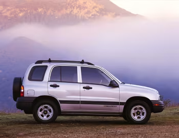 1999–2004 Chevrolet Tracker [North America] '1998–2004