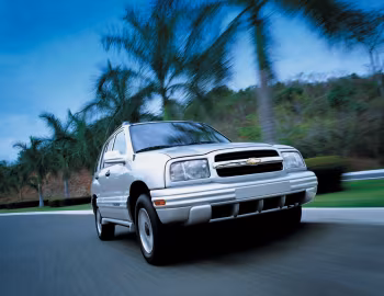 1999–2004 Chevrolet Tracker [North America] '1998–2004