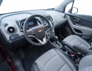 Интерьер Chevrolet Tracker [Latam] '2013–16