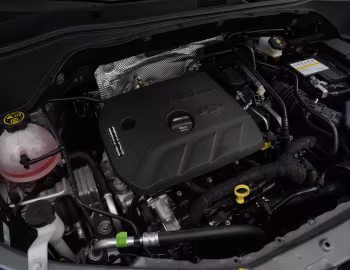 Bajo el capó Chevrolet Tracker 325T Redline [China] '2019–26