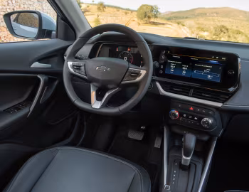 Panel frontal Chevrolet Tracker "100 anos" [Brazil] '2025