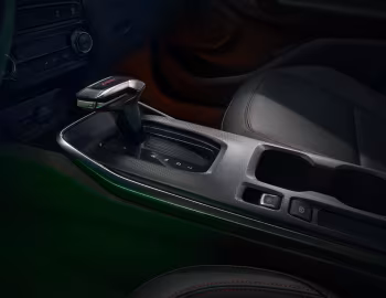 Interior Chevrolet Tracker RS 335T [China] '2022–26