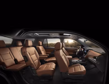 Интерьер 2018–21 Chevrolet Traverse Premier [North America] '2017–21