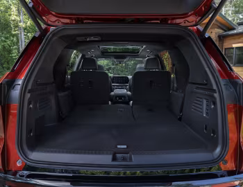 Ambos 2024–pr. Chevrolet Traverse RS '2023–pr.