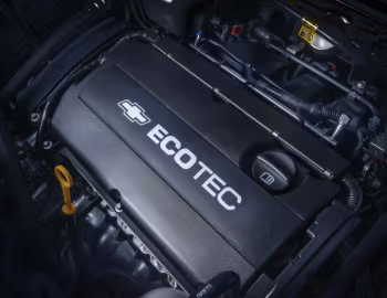 Bajo el capó Chevrolet Trax Premier "Midnight" [Mexico] '2018–22