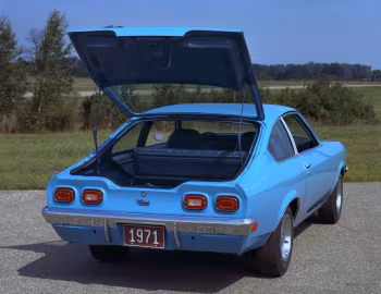 1971 Chevrolet Vega Hatchback Coupe (141 77)
