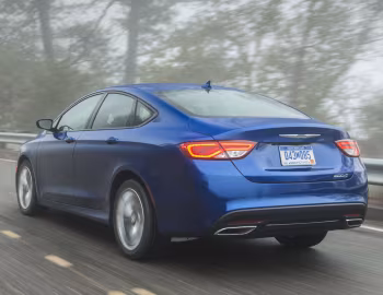 2015–16 Chrysler 200S (UF) '2014–16