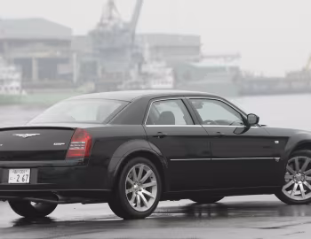 Chrysler 300C SRT8 [Japan] (LE) '12.2006–06.2008