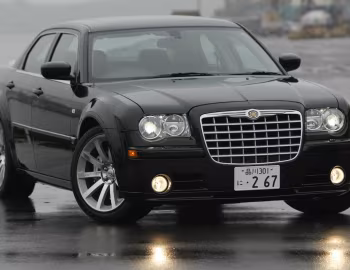 Chrysler 300C SRT8 [Japan] (LE) '12.2006–06.2008