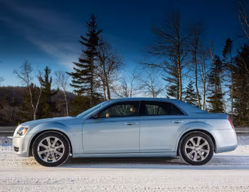 2013 Chrysler 300 "Glacier" (LX2) '2013