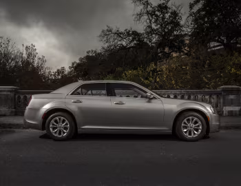 2015–20 Chrysler 300 Limited (LX2) '2015–20