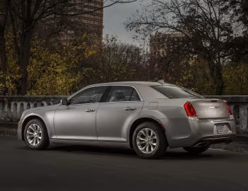 2015–20 Chrysler 300 Limited (LX2) '2015–20