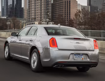 2015–20 Chrysler 300 Limited (LX2) '2015–20