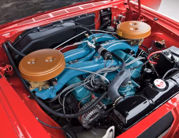Bajo el capó 1963 Chrysler 300 Sport Series Convertible (825)