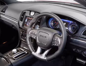 Interior Chrysler 300 SRT [Australia] (LX2) '2015–21
