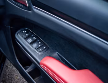 Interior Chrysler 300 SRT8 [Japan] (LX2) '03.2013–10.2015