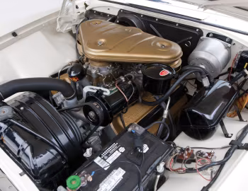 Sous la capuche 1956 Chrysler 300B (C72-300)