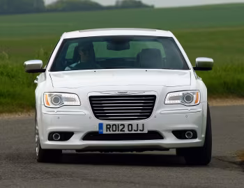 Chrysler 300C [UK-spec] '2012–15