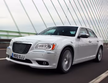 Chrysler 300C [UK-spec] '2012–15