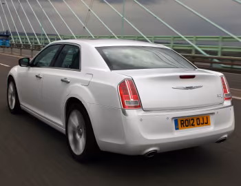 Chrysler 300C [UK-spec] '2012–15