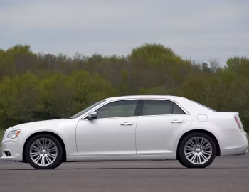 Chrysler 300C [UK-spec] '2012–15