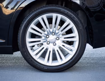 Chrysler 300C [Japan] '2012–15