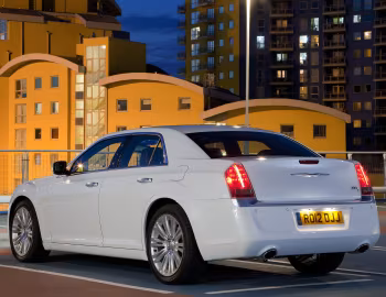 Chrysler 300C [UK-spec] '2012–15