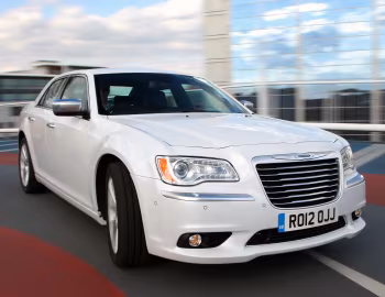 Chrysler 300C [UK-spec] '2012–15