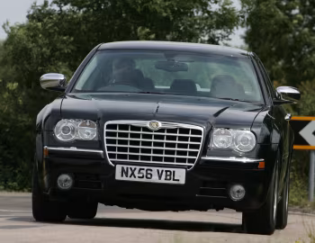 Chrysler 300C [UK-spec] (LE) '2005–07