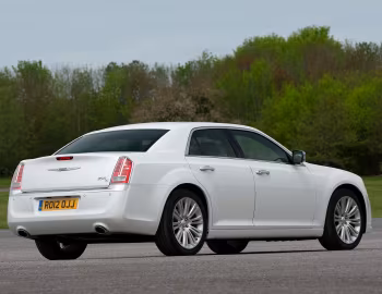 Chrysler 300C [UK-spec] '2012–15