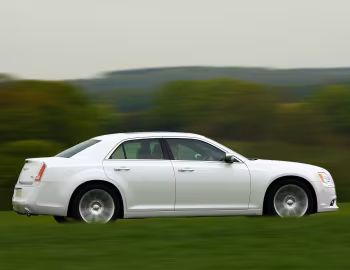 Chrysler 300C [UK-spec] '2012–15
