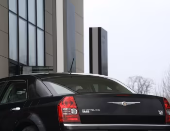 Chrysler 300C [UK-spec] (LE) '2007–10