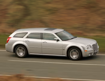 Chrysler 300C Touring [UK-spec] (LE) '2006–07