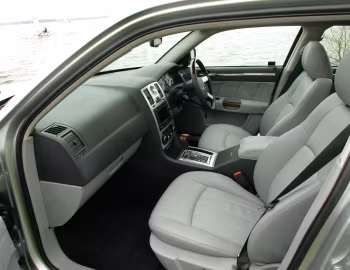 Interior Chrysler 300C Touring [UK-spec] (LE) '2006–07