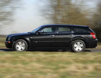 Chrysler 300C Touring [UK-spec] (LE) '2007–10