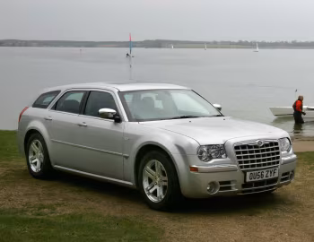 Chrysler 300C Touring [UK-spec] (LE) '2006–07
