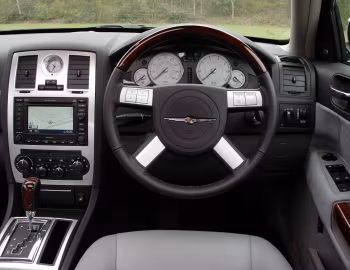Panel frontal Chrysler 300C Touring [UK-spec] (LE) '2007–10