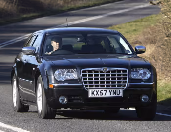 Chrysler 300C Touring [UK-spec] (LE) '2007–10