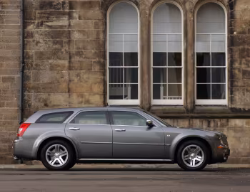 Chrysler 300C Touring [UK-spec] (LE) '2006–07