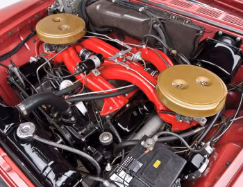Sous la capuche 1960 Chrysler 300F Convertible (845)