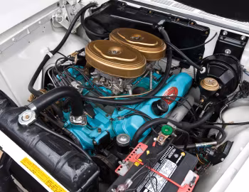 Sous la capuche 1962 Chrysler 300H Convertible (845)