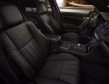 Interior 2016–19 Chrysler 300S "Alloy Edition" (LX2) '2016–19
