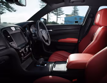 Interior Chrysler 300S [Australia] '2013–15