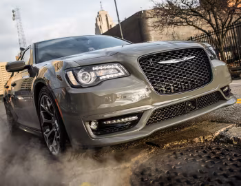 2017–20 Chrysler 300S Sport Appearance Package [North America] (LX2) '2016–20