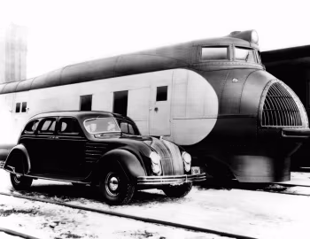 1934 Chrysler Airflow Sedan (CU)