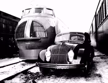 1934 Chrysler Airflow Sedan (CU)