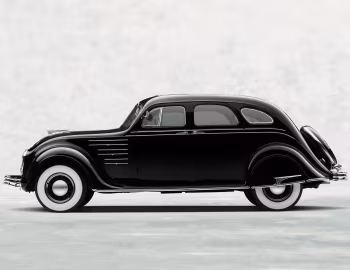 1934 Chrysler Airflow Sedan (CU)